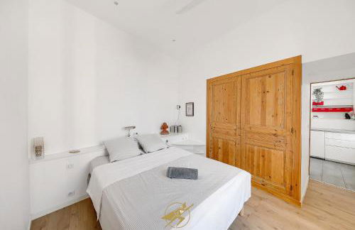 Grand T2 Hausmannien face à la Gare Hyères - THD Fibre - Park Proche - Clim - Foto 2