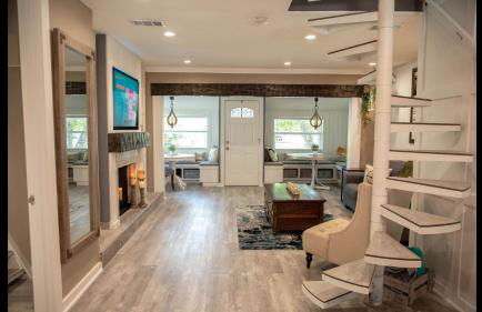 Family Home with Private Pool Yard Only 24 Mi to Disney - Foto 42