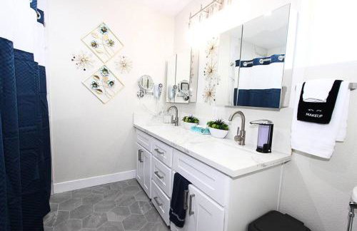 NEW! 2-Bedroom Fontana Guest House close to Kaiser Permanente - Photo 24