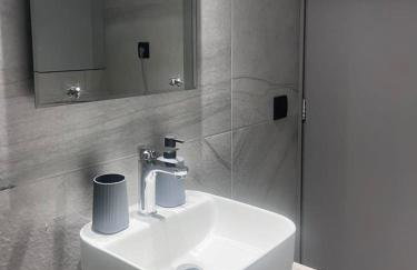 Petra's Charming Home, 500m to Beach - Foto 10