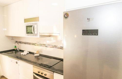 Adosado Nuevo con Piscina, Playa, Garaje y Jardín - Foto 14