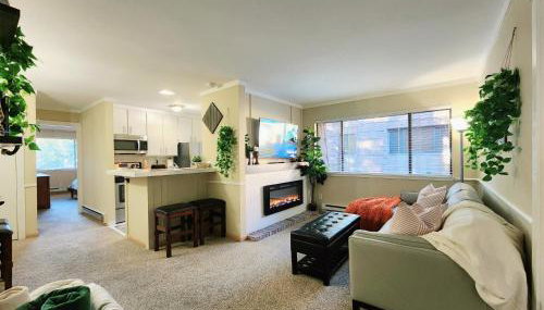 Tahoe Shoreline Retreat - Close to Ski Resorts & HOA Amenities - Foto 3