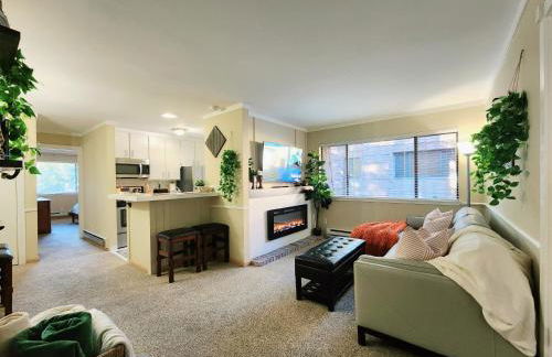 Tahoe Shoreline Retreat - Close to Ski Resorts & HOA Amenities - Foto 3