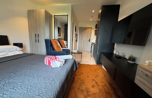 The Lennox - Photo 9