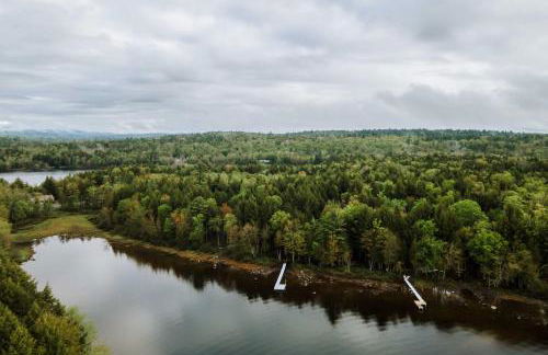 Waterfront Sebec Lake Home with Yard and Fire Pit - Foto 35