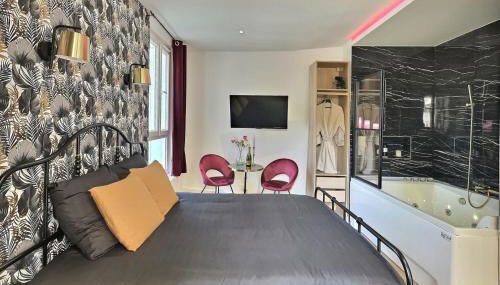 Relax Room proche PARIS Porte de Versailles - Foto 4, Shower, wardrobe