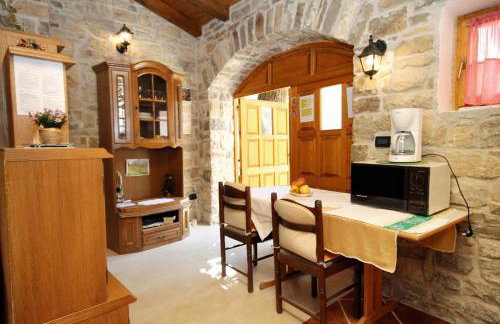 Apartments with WiFi Groznjan, Central Istria - Sredisnja Istra - 7038 - Foto 27