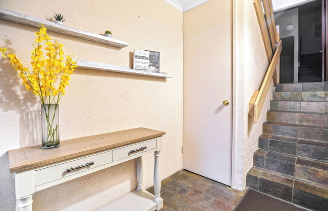 Stylish Retreat at Wheelers Hill 5BRM - Foto 1