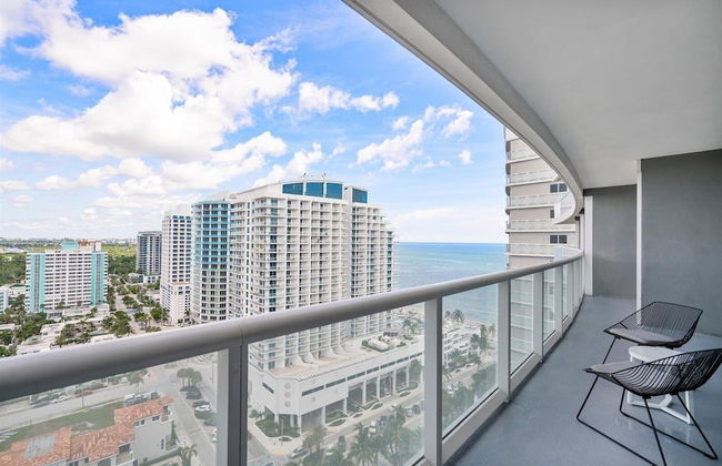 W Residences 2 Bedroom Suite 2 Condo by RedAwning - Photo 12