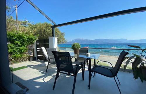 Beachfront Retreat at Agios Vasileios - Foto 1