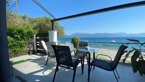 Beachfront Retreat at Agios Vasileios - Foto 1