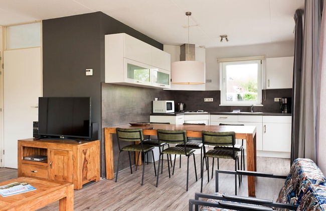 Bungalow in Friesland With Private Spa & Sloop - Foto 10