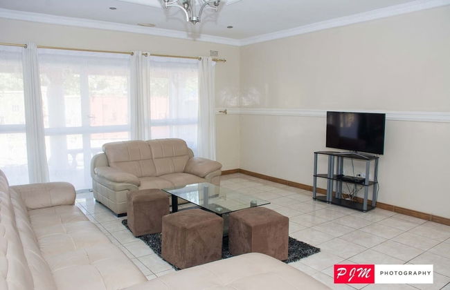 Captivating 16-bed House in Liwonde - Foto 8