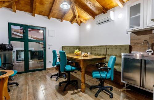 Torine - Capacious Holiday Home in Neorić with Heated Swimming Pool - Foto 27