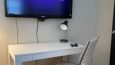 Crew Housing Sleeps 8 with 6 Beds plus 4 Bedrooms - Foto 5