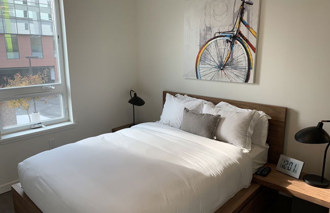 Domicile Suites at Marina SLU - Photo 8