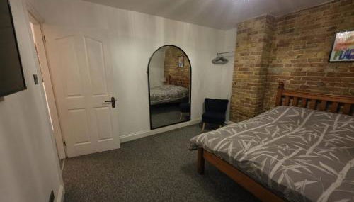 Entire 3 bedroom house 5 minutes from the beach - Foto 2