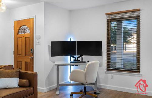 Georgian Oasis with Private Pool - An Irvie Home - Foto 61