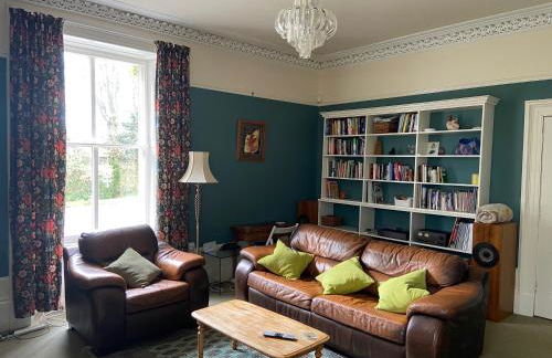 Beautiful Listed Mansion with incredible woodland views - Photo 57