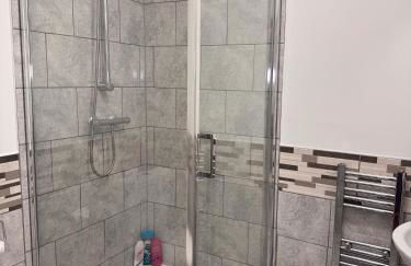 Cosy studio with kitchenette and private bathroom - 15mins to Central London! - Foto 3