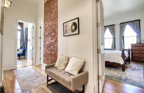 Historic Mountain Loft with GREAT Views - Foto 13