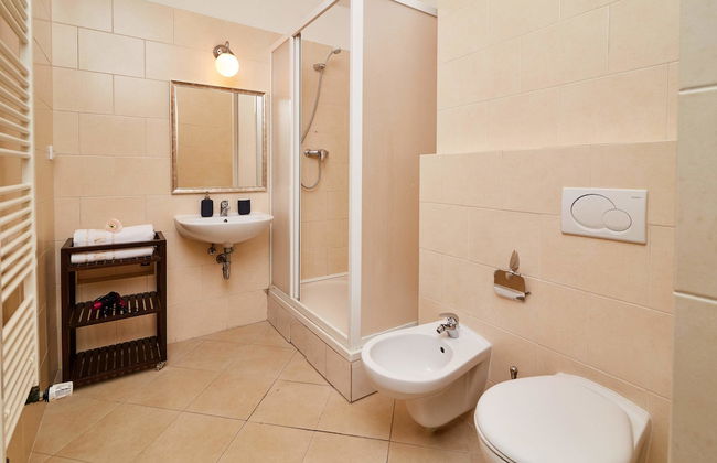 Three Golden Crowns Apartments - Foto 51