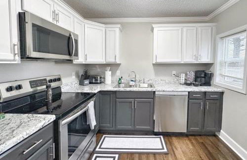 Stylish 2BR in Decatur - Big Deck - Pets OK - Fire Pit - Foto 3