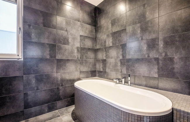 Brand new Luxury Villa on a Small-scale Park With its own Jetty - Photo 55