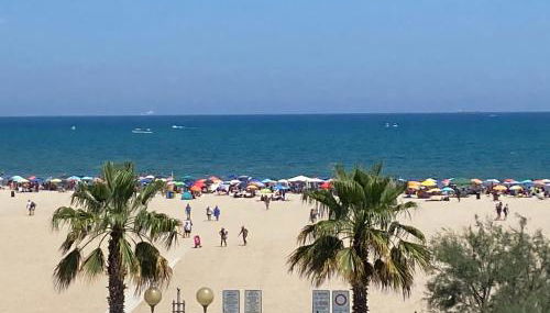 Casa vacanze SoleeMare Barletta Apartments - Foto 3, sunbed