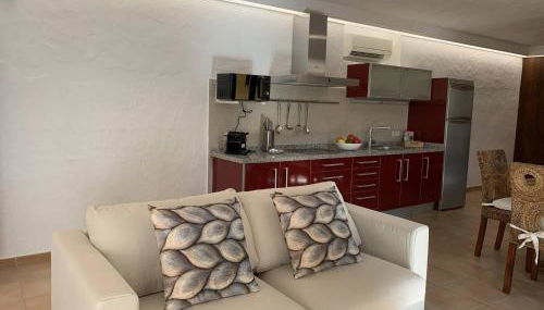 Relax in this Canary Islands Apartment with Breathtaking Mountain Views - Foto 2