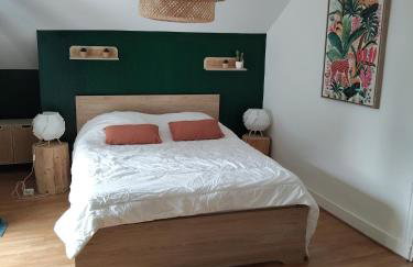 Appartement spacieux en centre ville de Besse - Foto 5