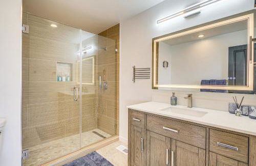 Spacious Camano Home with Hot Tub and Water Views! - Foto 20