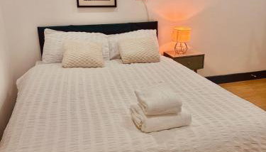 Stylish Ensuit Studios in the Heart of Vibrant Tooting 1 Min to Tube - Foto 4