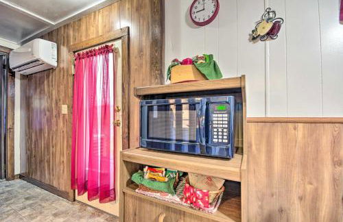 Unique Creekside Escape - Enjoy On-Site Goats! - Foto 23