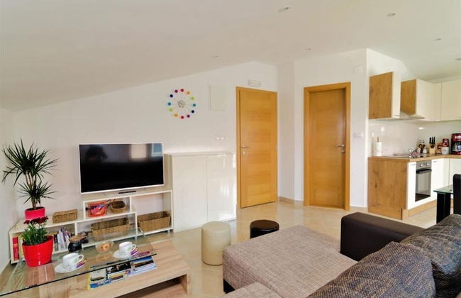 Luce - Pool and View - A1 - Photo 12