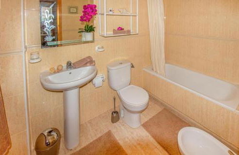 4 Bedroom Lovely Home In Orihuela Costa - Foto 19