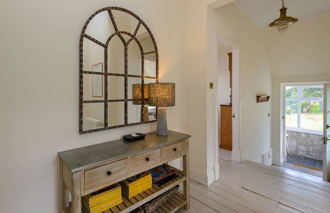 Forthview - Traditional 2 Bedroom Apartment - Photo 9