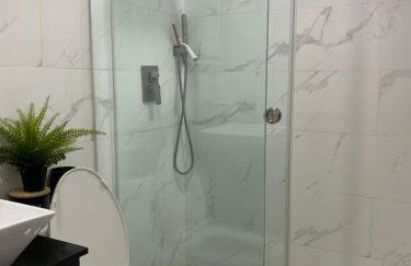 Beautiful House 7 min from Miami Airport w FREE parking - Photo 64