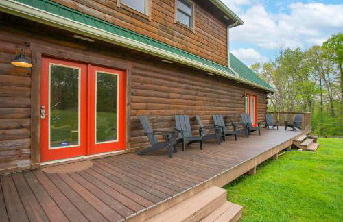 Secluded 18-Acres with Pool Hot Tub Pool Table - Foto 10