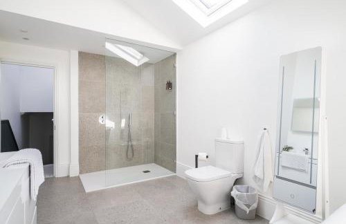 Seafront folkestone Sandgate channel tunnel - 5 star property Sleeps 16 - Foto 39