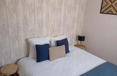 Les meublés de Louis-Marie, 2 appartements indépendants pour 4 personnes, 8 personnes au total, proche du Puy du Fou - Foto 11