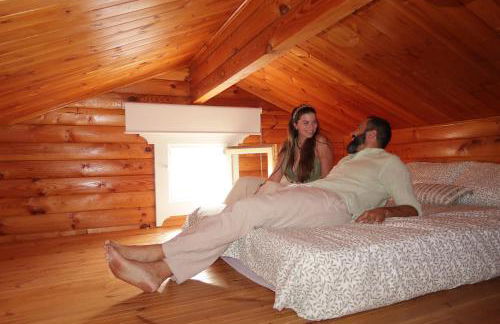 La casica de madera con Jacuzzi exterior y barbacoa - Foto 36