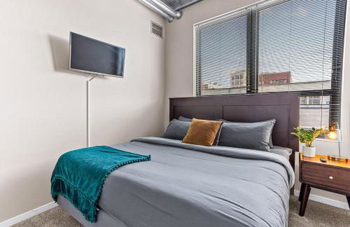 2 Separate 2BR Units Near Big House & Downtown - Foto 14