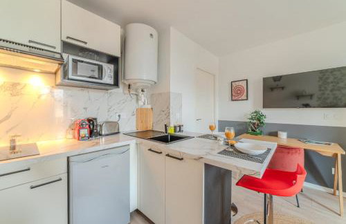 Jasmin Roanne centre-ville - Parking & Clim - Foto 6