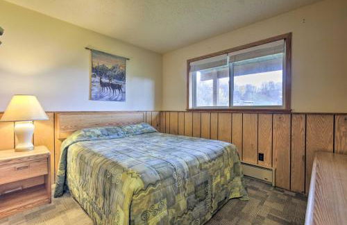 Upson Ski-InandSki-Out, End-Unit Cabin with Fireplace! - Foto 12