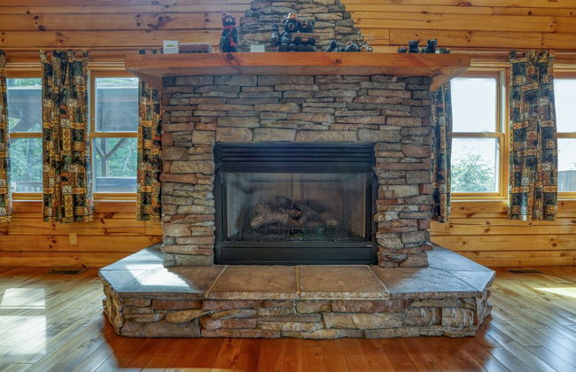 Mountain View - 2 Bedrooms, 2 Baths, Sleeps 6 Cabin by RedAwning - Foto 18