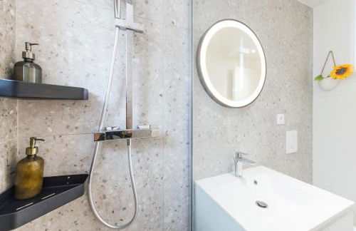 Le Valrose Cocon Urbain au cœur de Nice Souplex - Foto 12