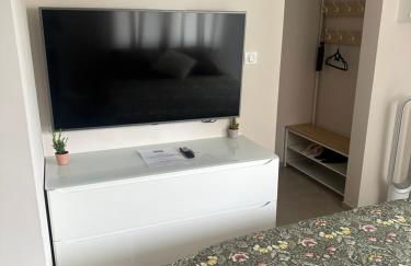 Charmant Studio avec terrasse et parking privé - Foto 3