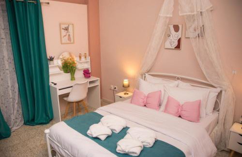 Lilia-RentalApartments - Photo 33