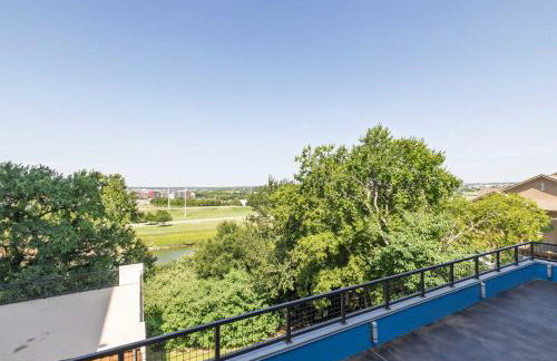 Trinity River - Skyline Views - King bed - Foto 21